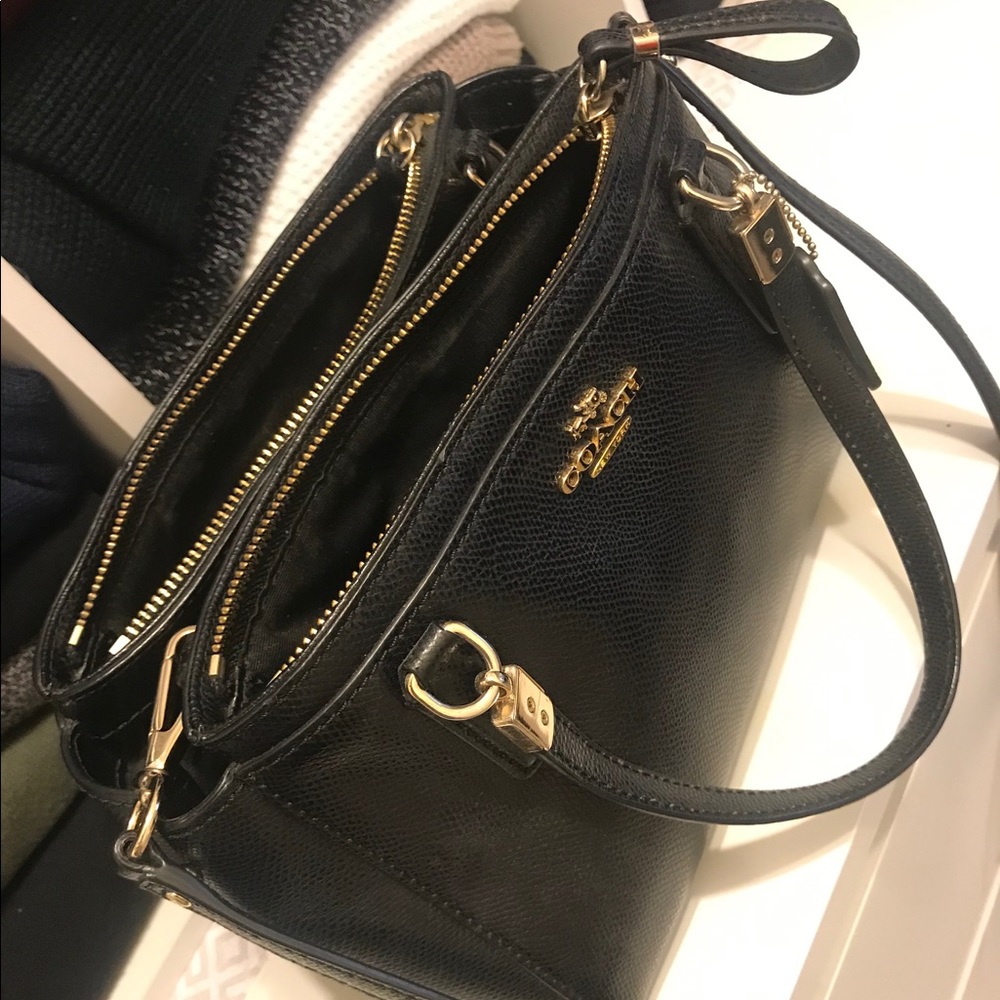 Coach cross body/hand-bag